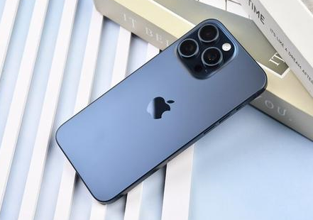 亚东苹果维修点分享iPhone 15 Pro Max屏幕更换全新实操风险 